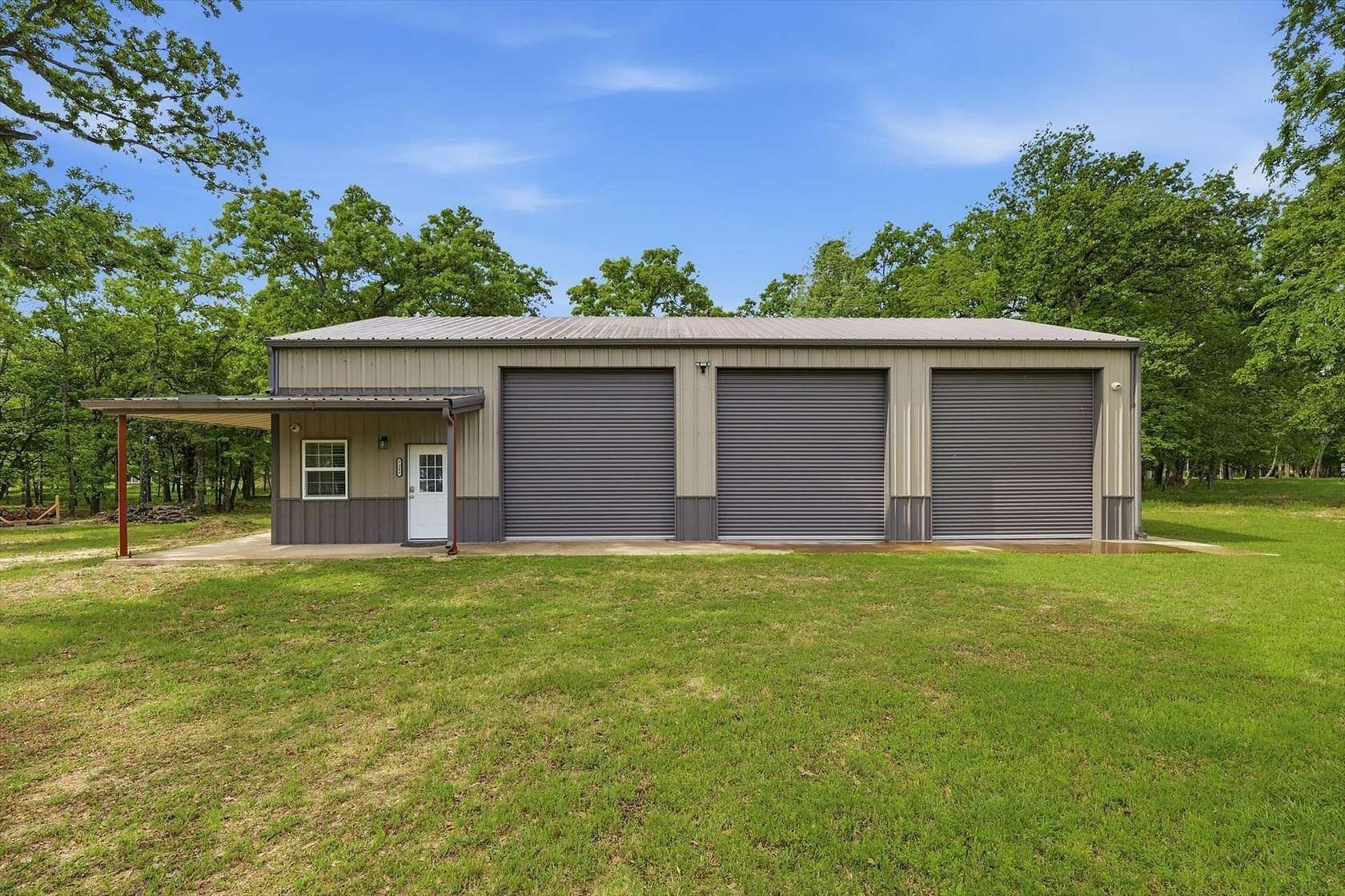 1 Acre of Land with Home for Sale in Quinlan, Texas