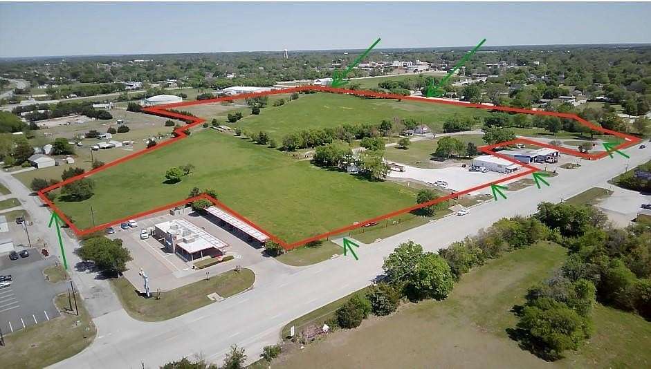 30 Acres of Mixed-Use Land for Sale in Farmersville, Texas