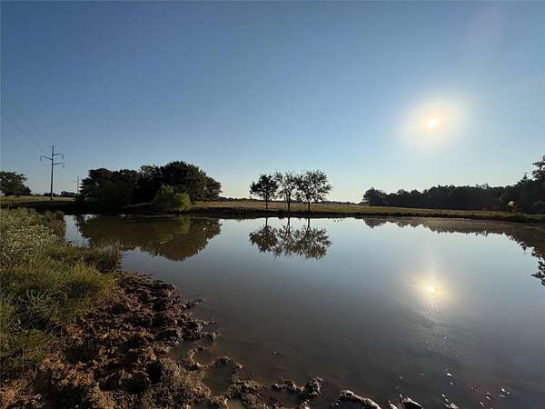 50.8 Acres of Agricultural Land for Sale in Gordonville, Texas