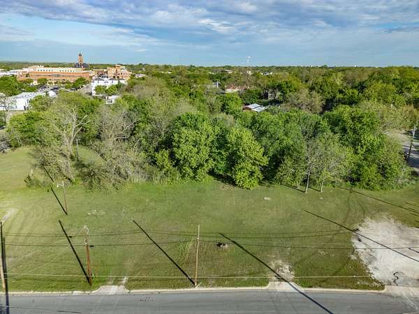 0.32 Acres of Mixed-Use Land for Sale in Waxahachie, Texas