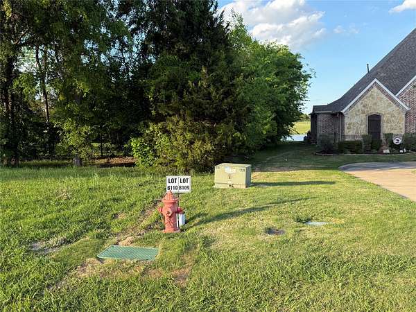 1 Acre of Residential Land for Sale in McKinney, Texas