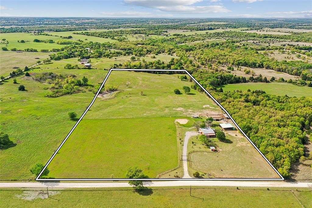 20.2 Acres of Agricultural Land with Home for Sale in Montague, Texas