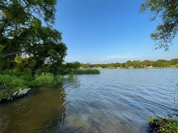 3.55 Acres of Residential Land for Sale in Eustace, Texas