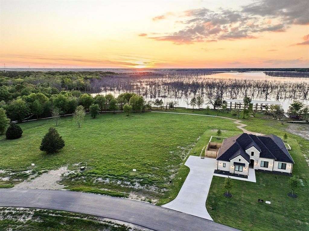 1 Acre of Residential Land for Sale in Dodd City, Texas