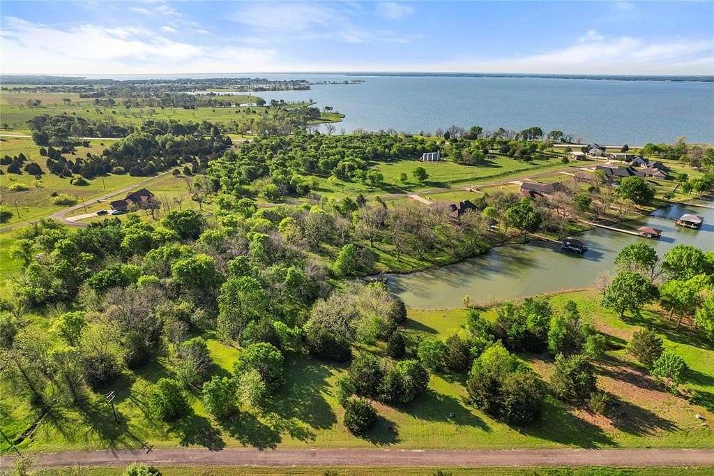 2.56 Acres of Residential Land for Sale in Kerens, Texas