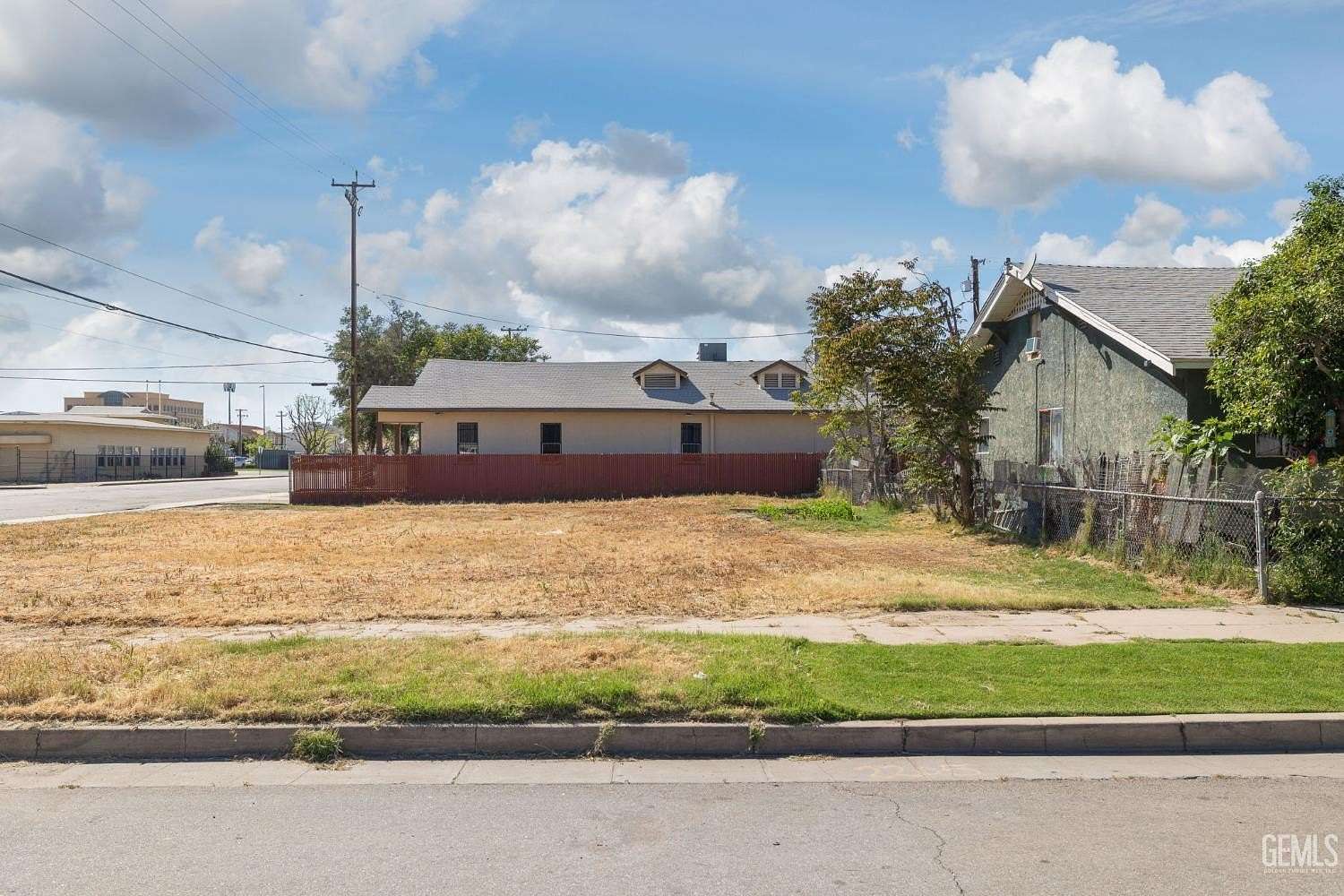 0.06 Acres of Mixed-Use Land for Sale in Bakersfield, California