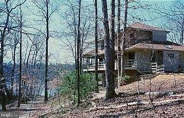 5 Acres of Land with Home for Sale in Greensboro, Maryland