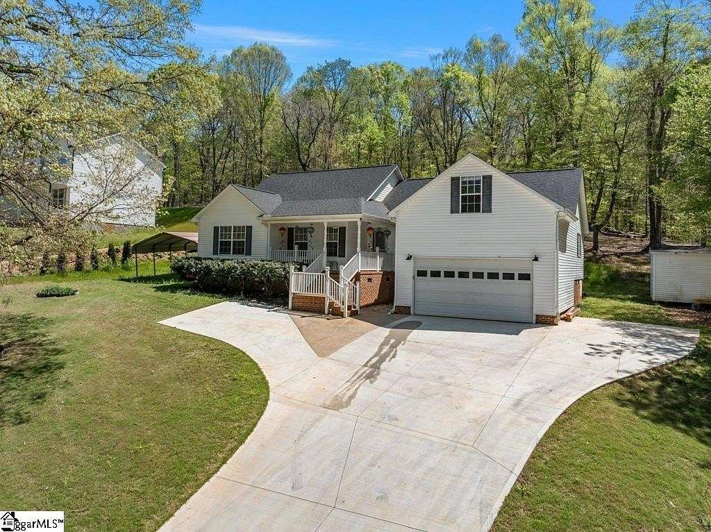 9.74 Acres of Land with Home for Sale in Moore, South Carolina