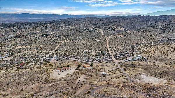 5 Acres of Residential Land for Sale in Yucca Valley, California