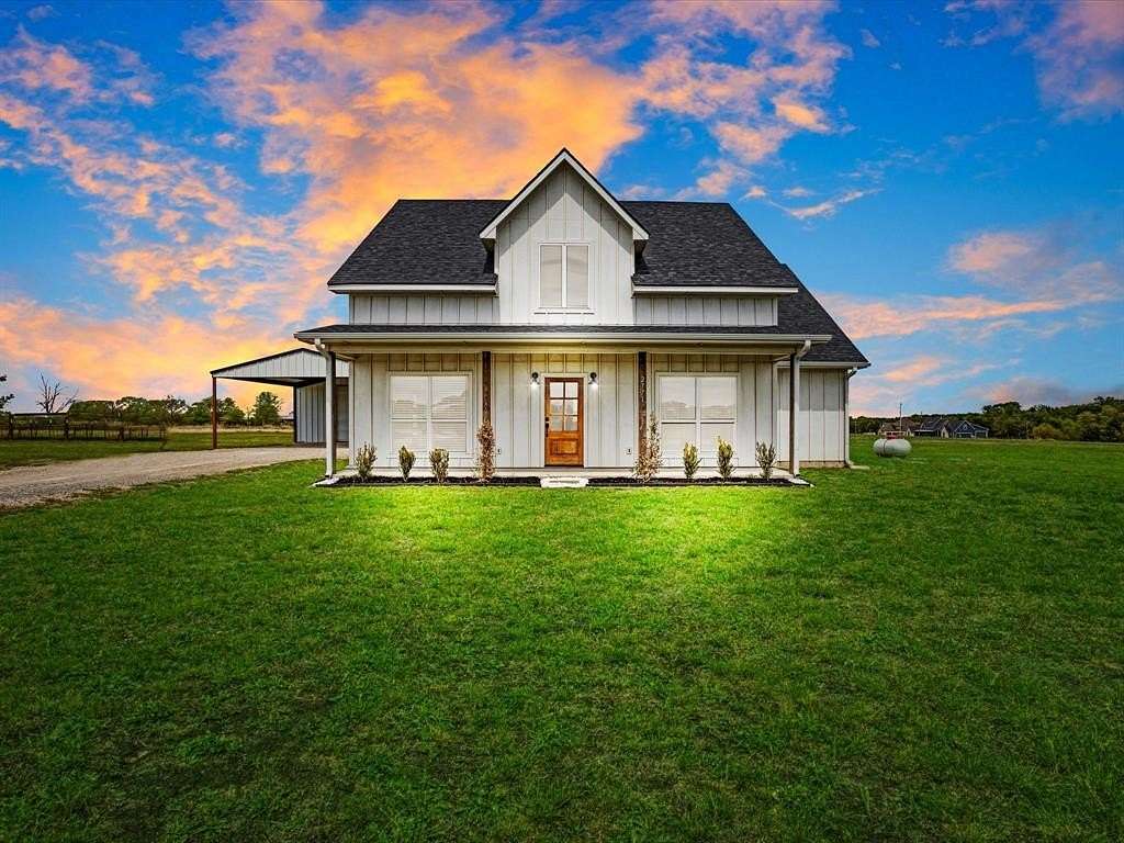 2.2 Acres of Land with Home for Sale in Bells, Texas