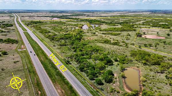 311 Acres of Land for Sale in Nocona, Texas