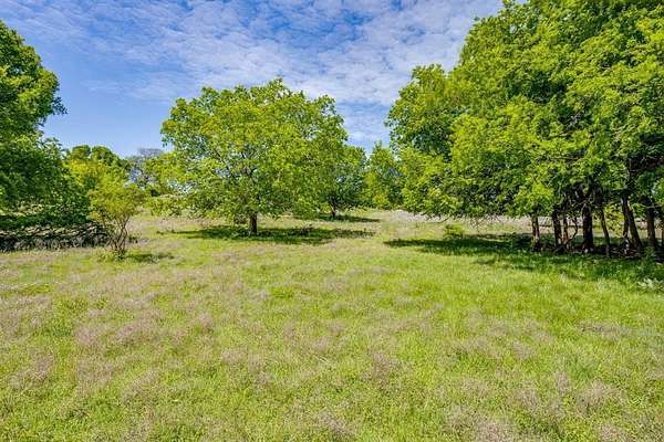 122 Acres of Land for Sale in Weatherford, Texas