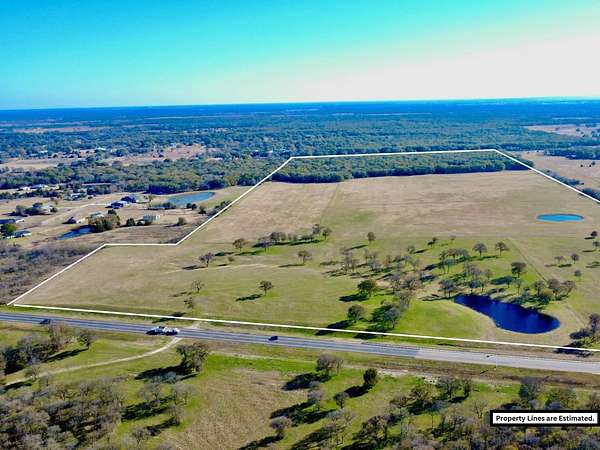121 Acres of Agricultural Land for Sale in Corsicana, Texas
