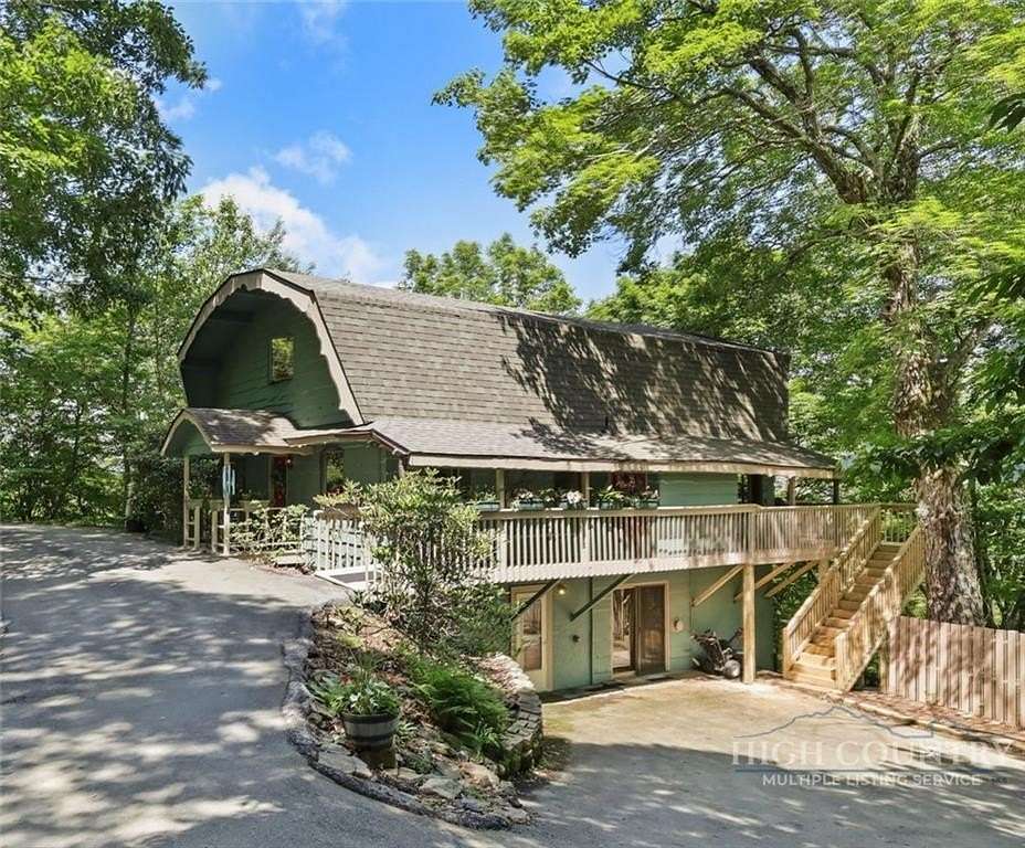 2.84 Acres of Land with Home for Sale in Blowing Rock, North Carolina