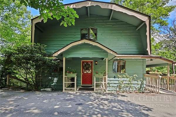 2.84 Acres of Land with Home for Sale in Blowing Rock, North Carolina