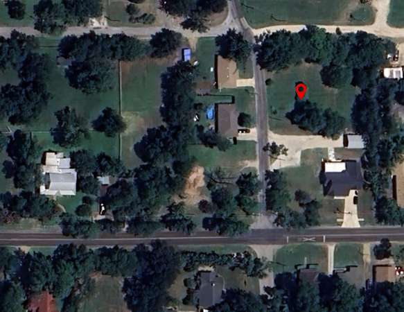 0.52 Acres of Mixed-Use Land for Sale in Pilot Point, Texas