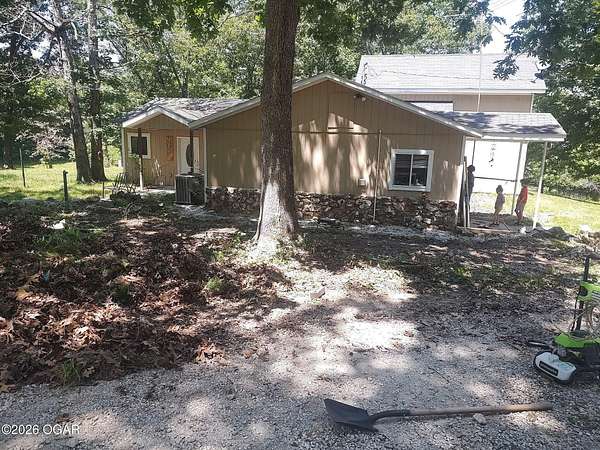 19 Acres of Land with Home for Sale in Neosho, Missouri