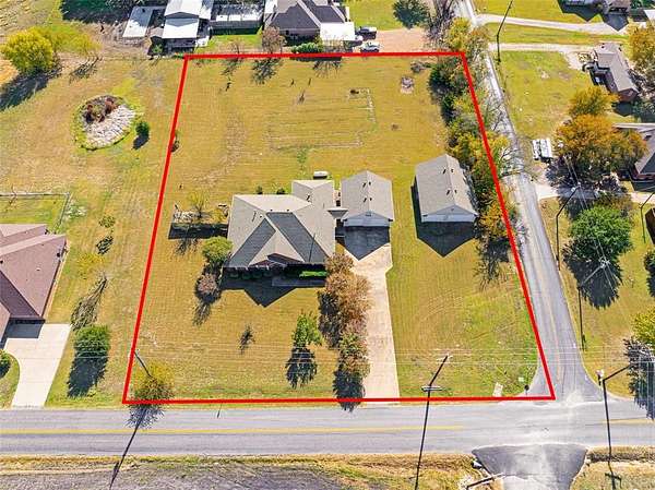 1.8 Acres of Land with Home for Sale in Nevada, Texas