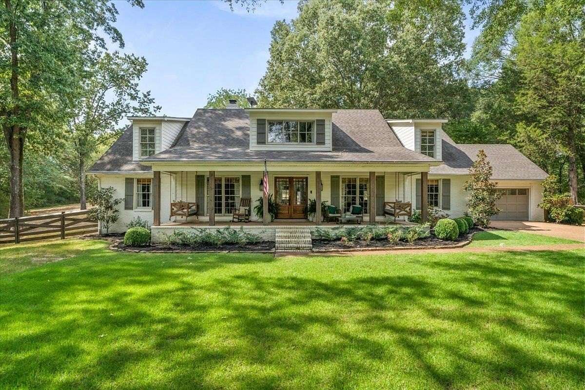 4.4 Acres of Land with Home for Sale in Cordova, Tennessee