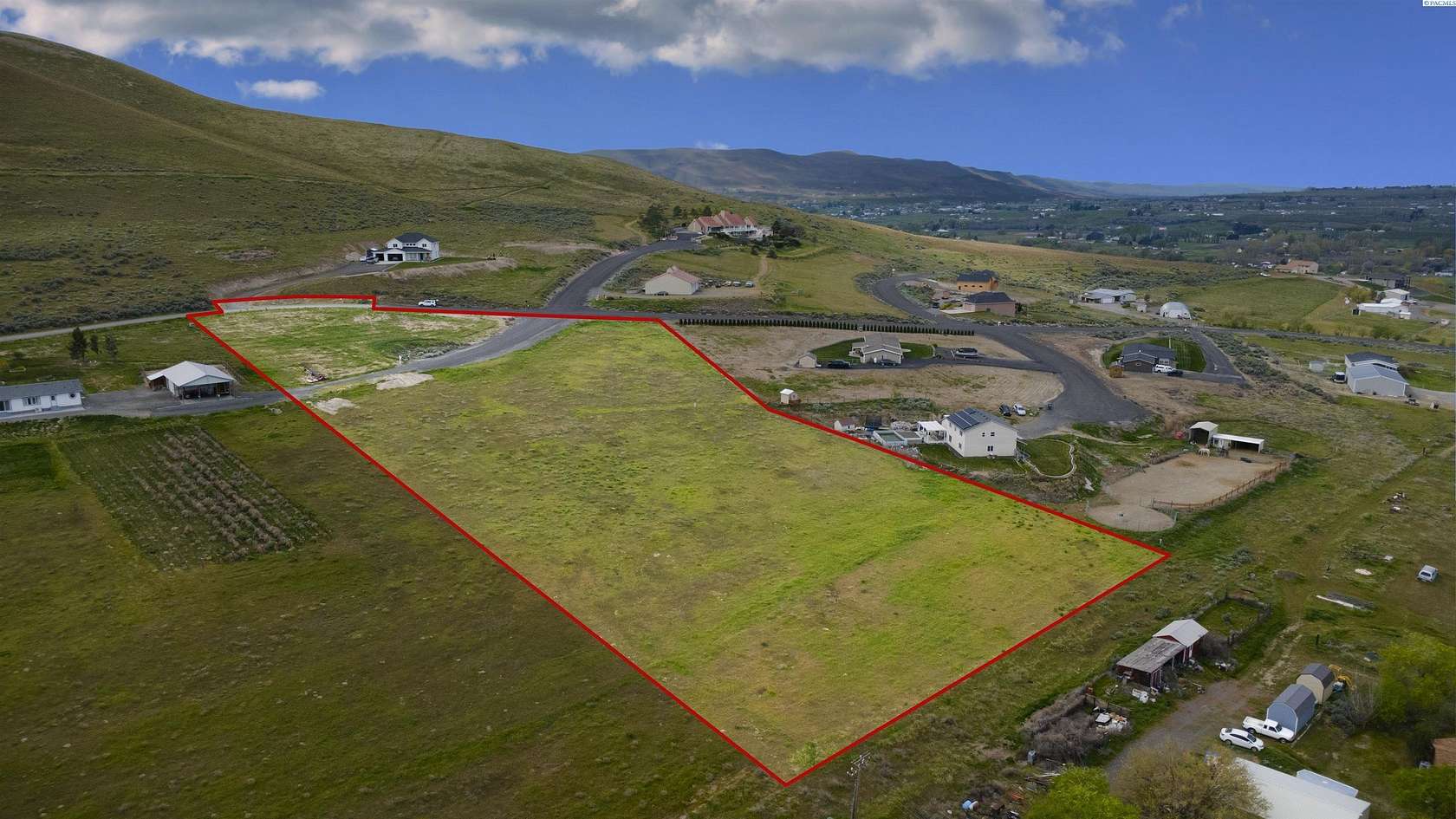 4.55 Acres of Residential Land for Sale in Benton City, Washington