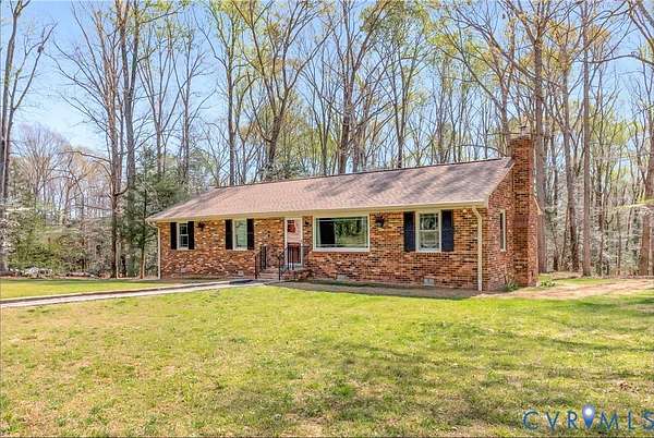 5.5 Acres of Land with Home for Sale in New Kent, Virginia
