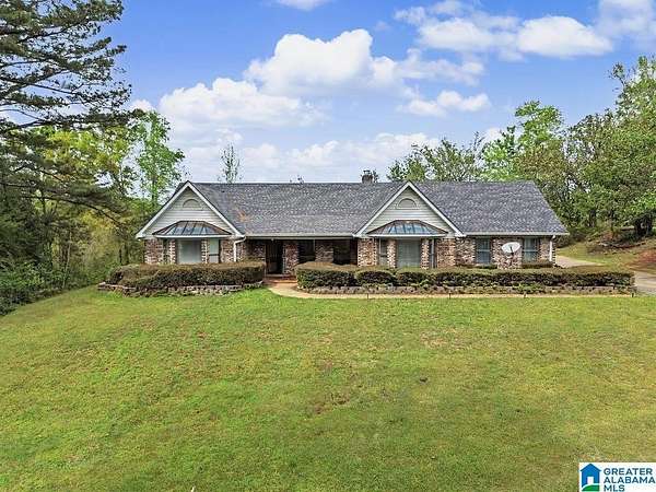 93.6 Acres of Land with Home for Sale in Greensboro, Alabama