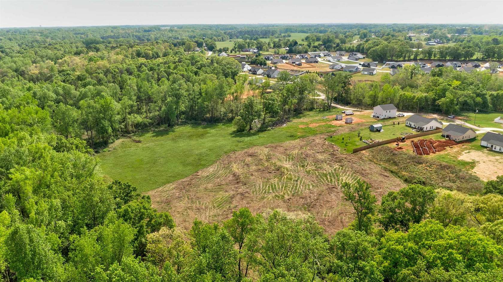 5.57 Acres of Residential Land for Sale in Chesnee, South Carolina