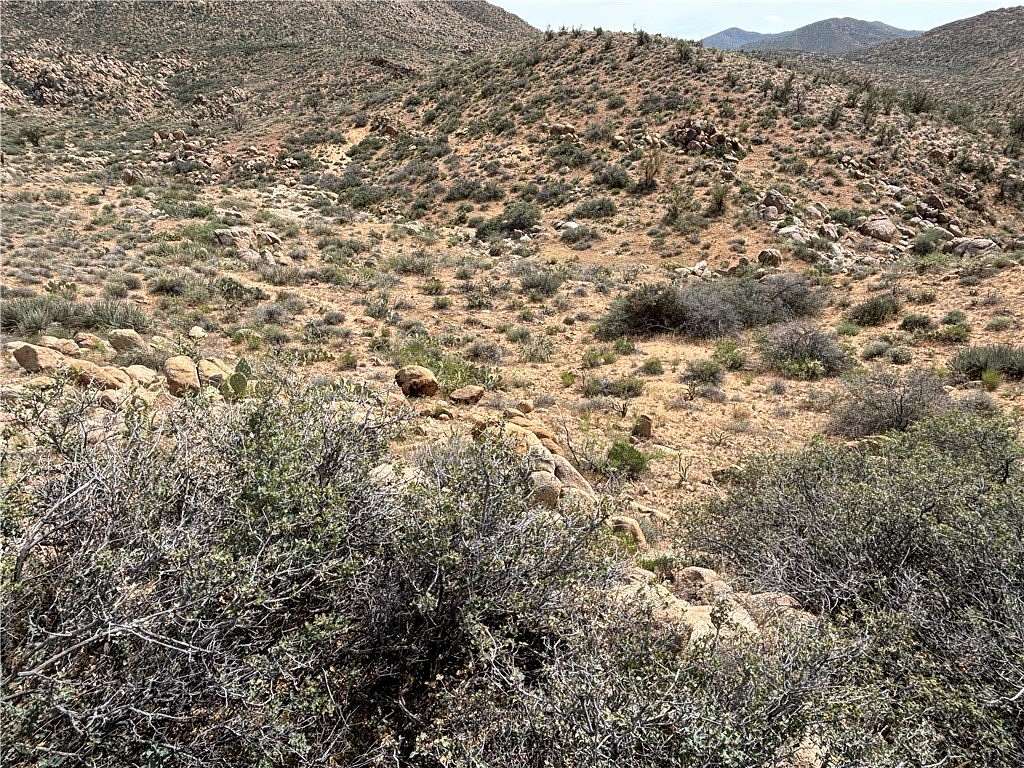 320 Acres of Land for Sale in Kingman, Arizona