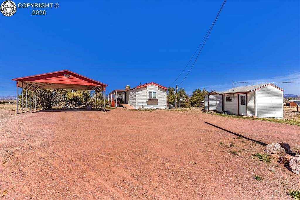 4.88 Acres of Land with Home for Sale in Penrose, Colorado