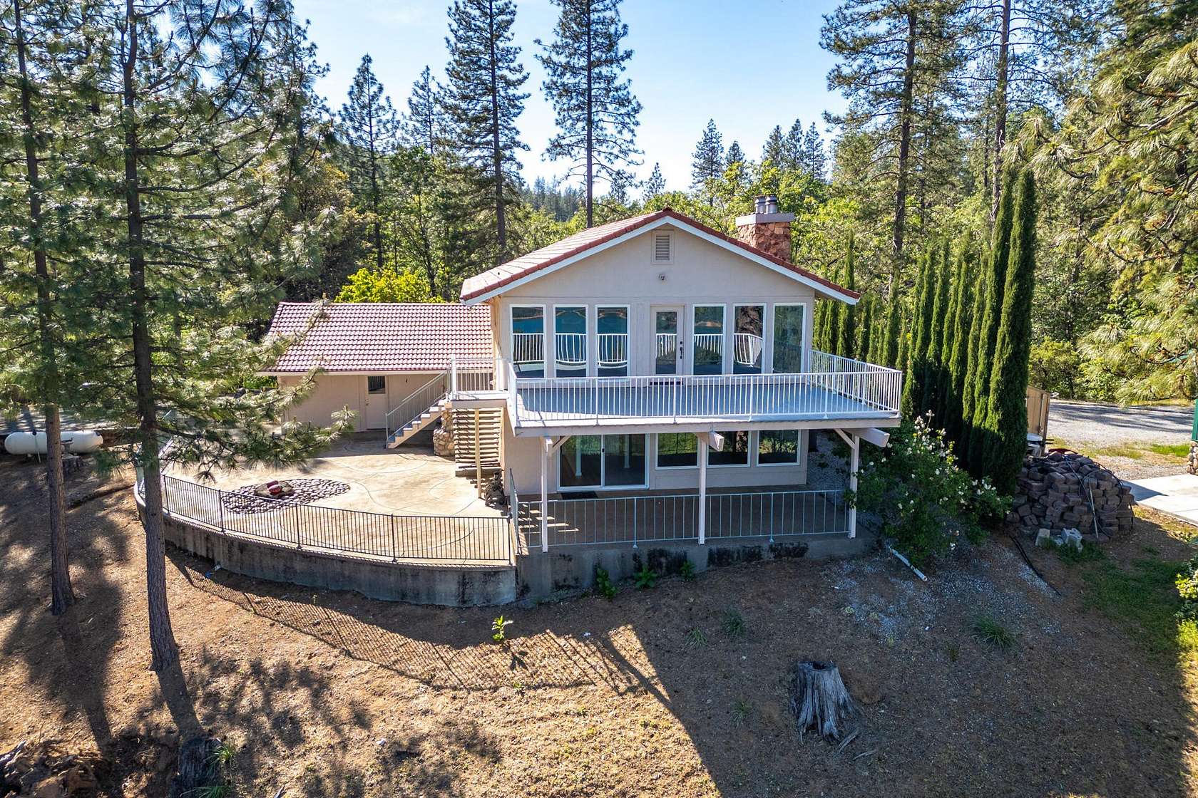 2.35 Acres of Land with Home for Sale in Lakehead, California