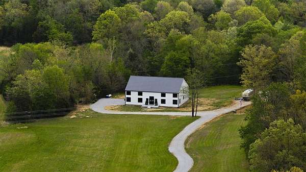 3.16 Acres of Land with Home for Sale in Russellville, Kentucky