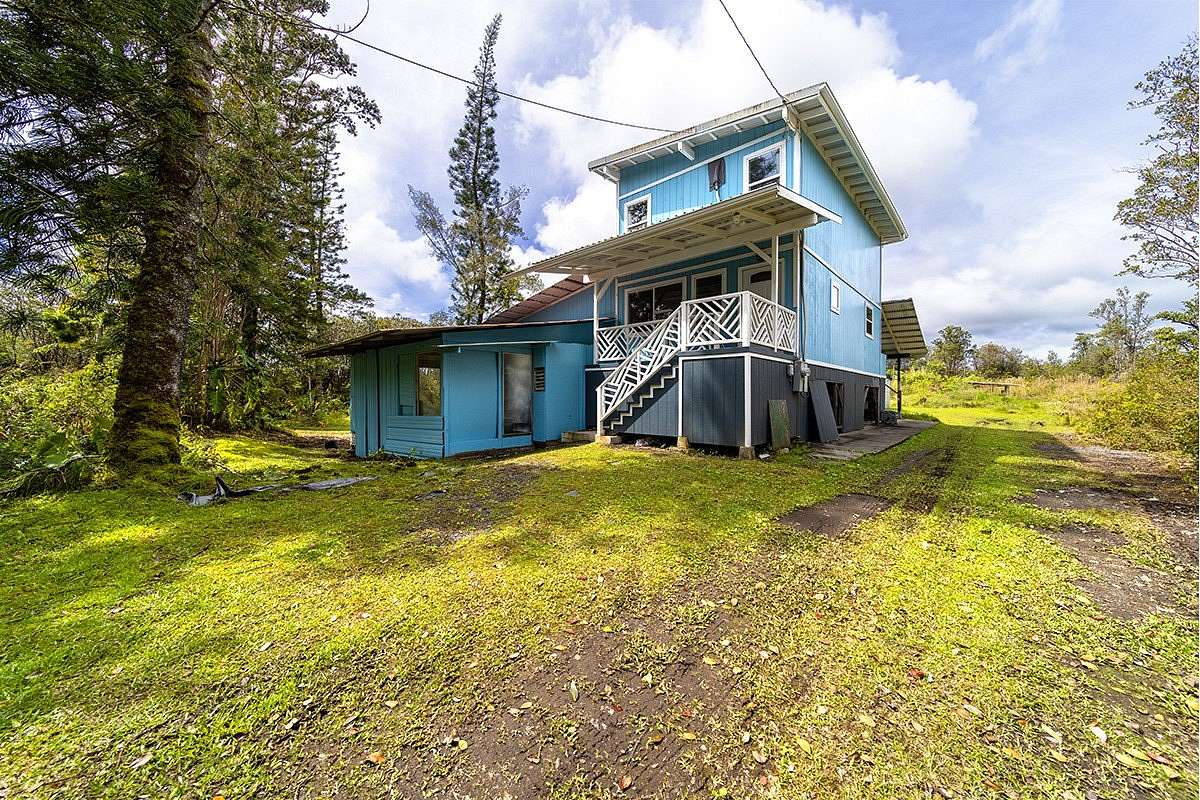3.2 Acres of Land with Home for Sale in Volcano, Hawaii