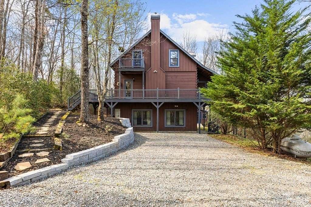 2 Acres of Land with Home for Sale in Mineral Bluff, Georgia