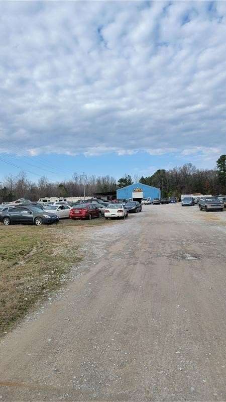 5 Acres of Improved Commercial Land for Sale in Corinth, Mississippi