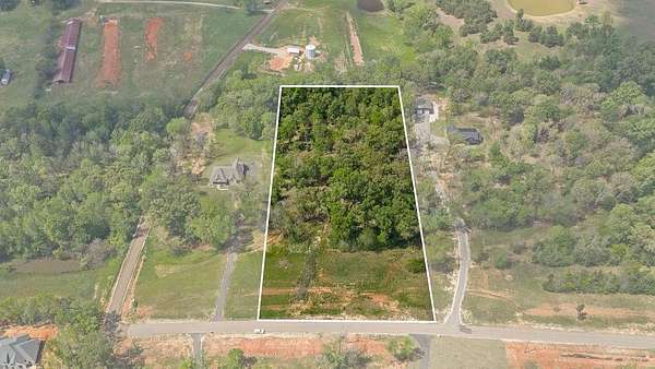 4 Acres of Residential Land for Sale in Nacogdoches, Texas