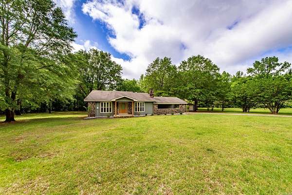 8 Acres of Land with Home for Sale in Gurdon, Arkansas