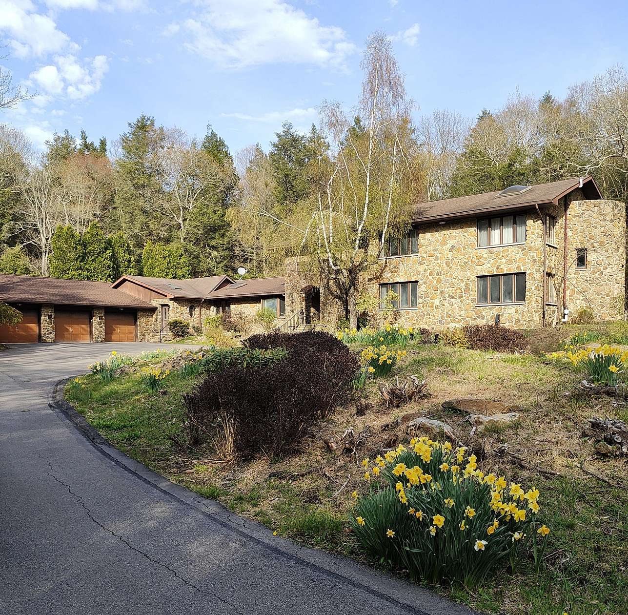 9 Acres of Land with Home for Sale in Bear Creek Township, Pennsylvania