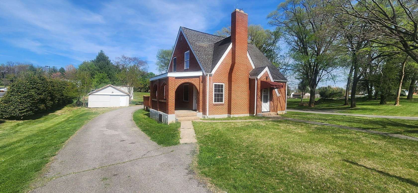 2.23 Acres of Commercial Land for Sale in Roanoke, Virginia