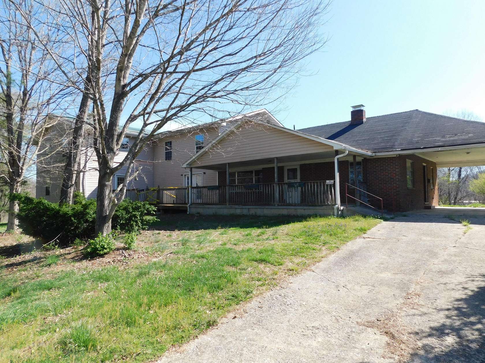 7.74 Acres of Land with Home for Sale in Williamsburg, Kentucky