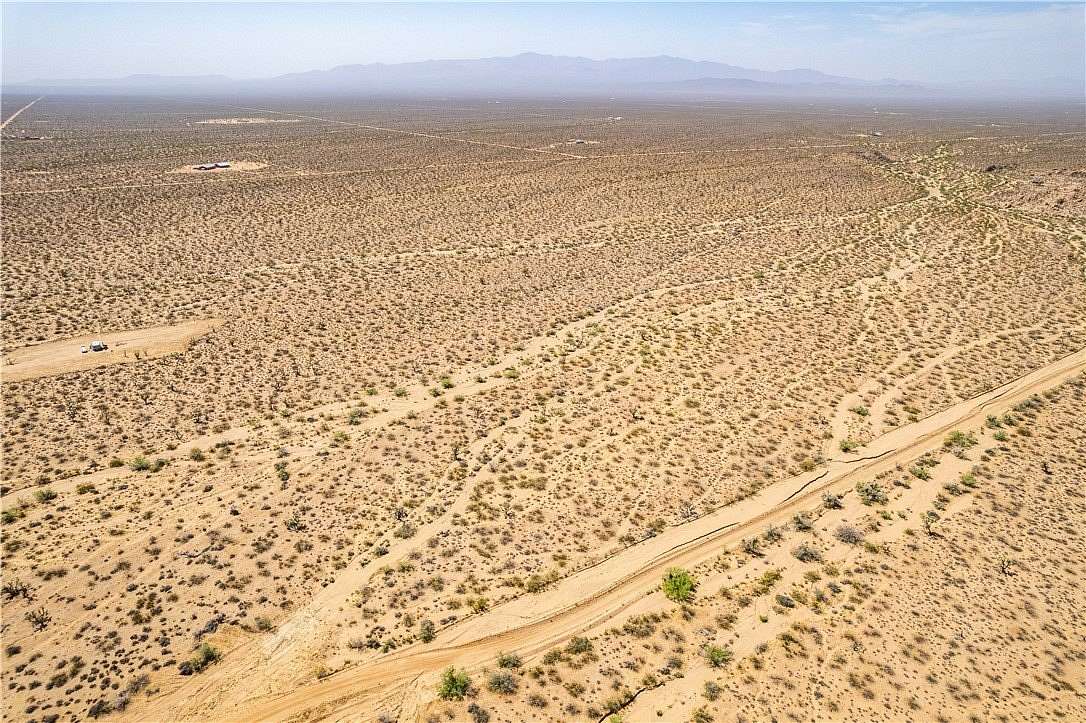 10 Acres of Recreational & Residential Land for Sale in Yucca, Arizona