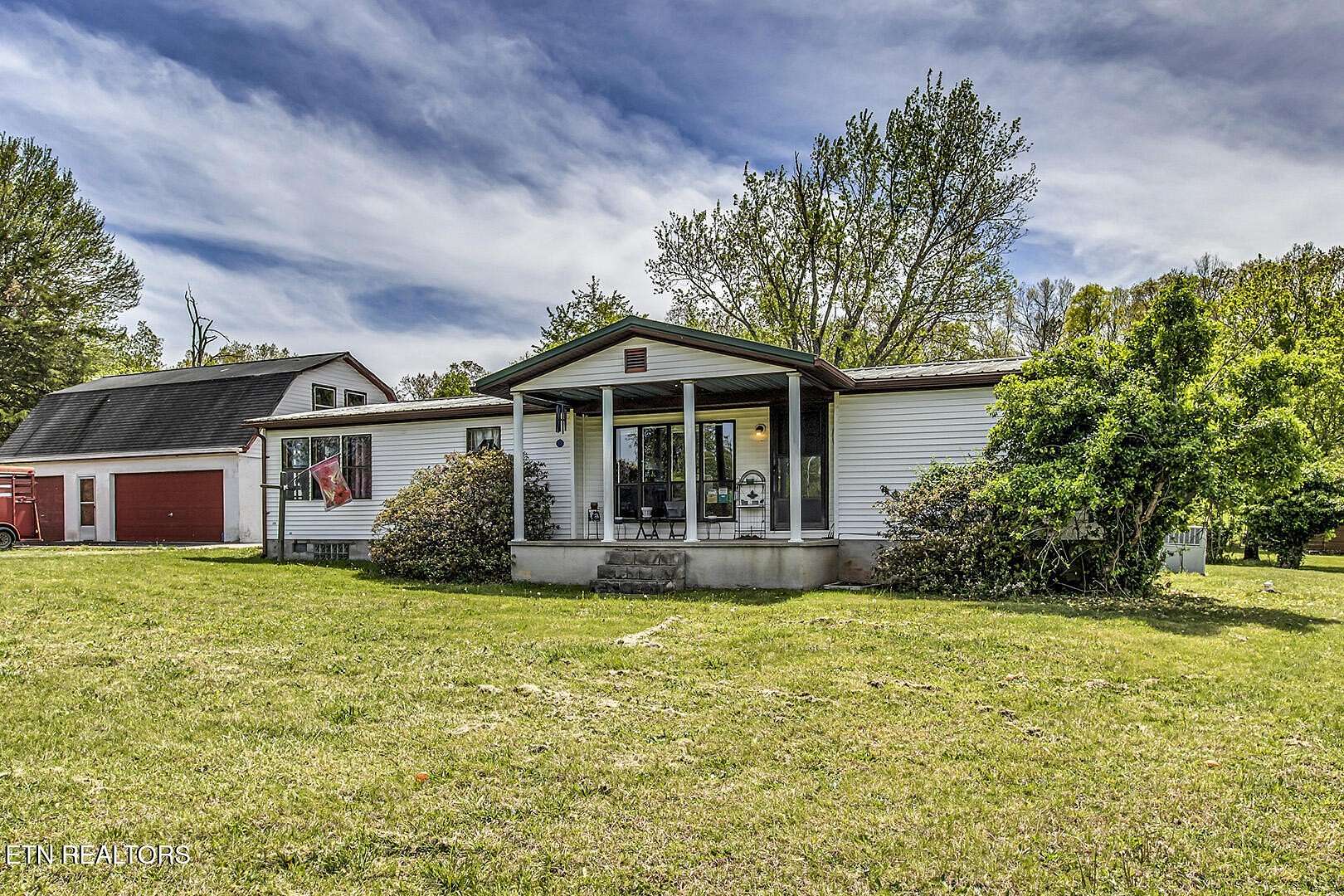 16 Acres of Land with Home for Sale in Ten Mile, Tennessee