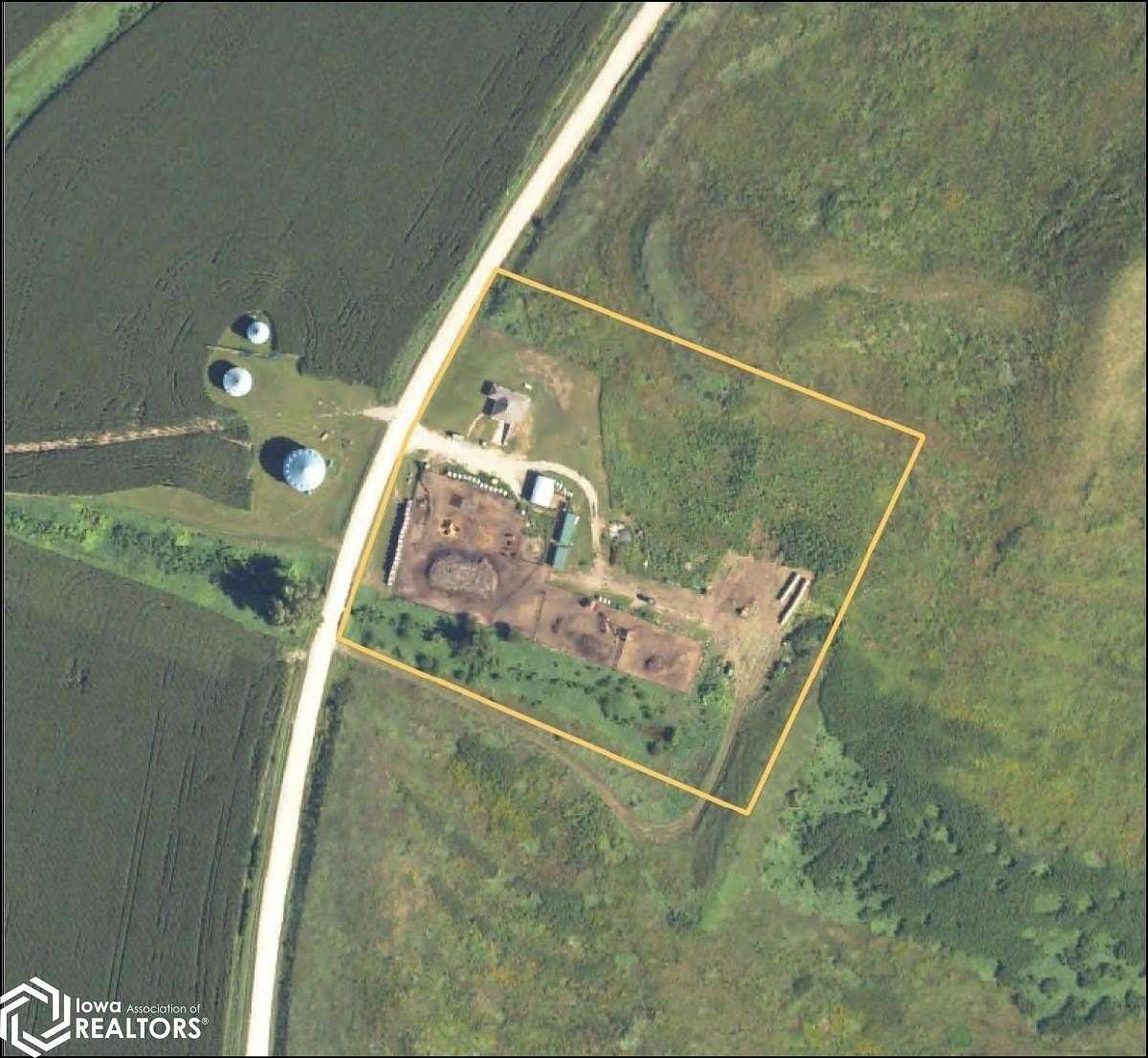 8 Acres of Land with Home for Sale in Castana, Iowa