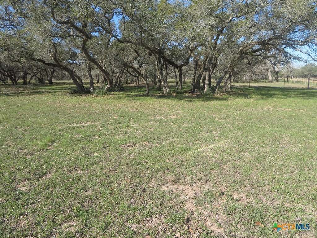 12.4 Acres of Recreational Land for Sale in Edna, Texas