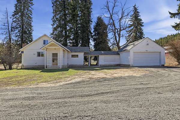2.62 Acres of Land with Home for Sale in Deer Park, Washington
