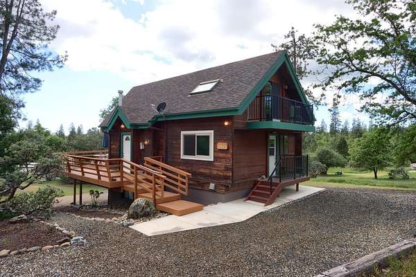 5 Acres of Land with Home for Sale in Mariposa, California