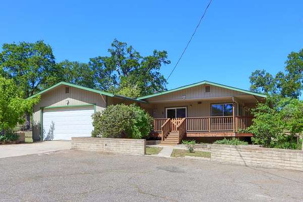 2.77 Acres of Land with Home for Sale in Mariposa, California