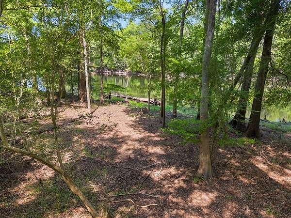 5.6 Acres of Land for Sale in Branford, Florida