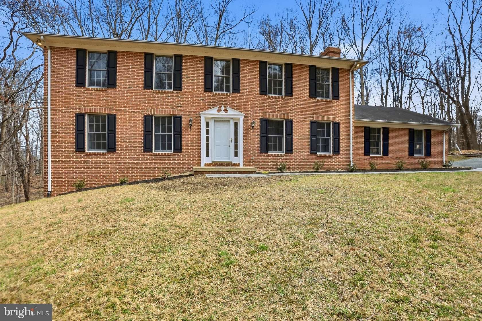 9.53 Acres of Land with Home for Sale in Leesburg, Virginia