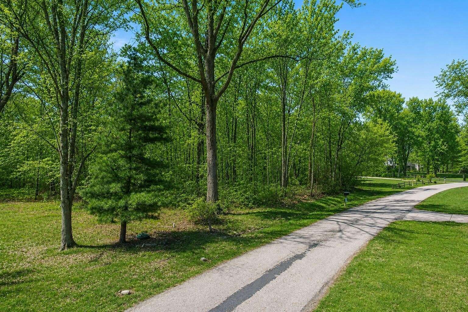 3 Acres of Residential Land for Sale in Baltimore, Ohio