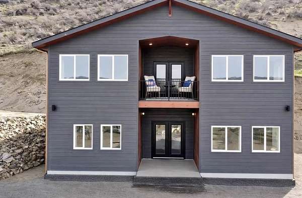 2 Acres of Land with Home for Sale in Deer Meadows, Washington